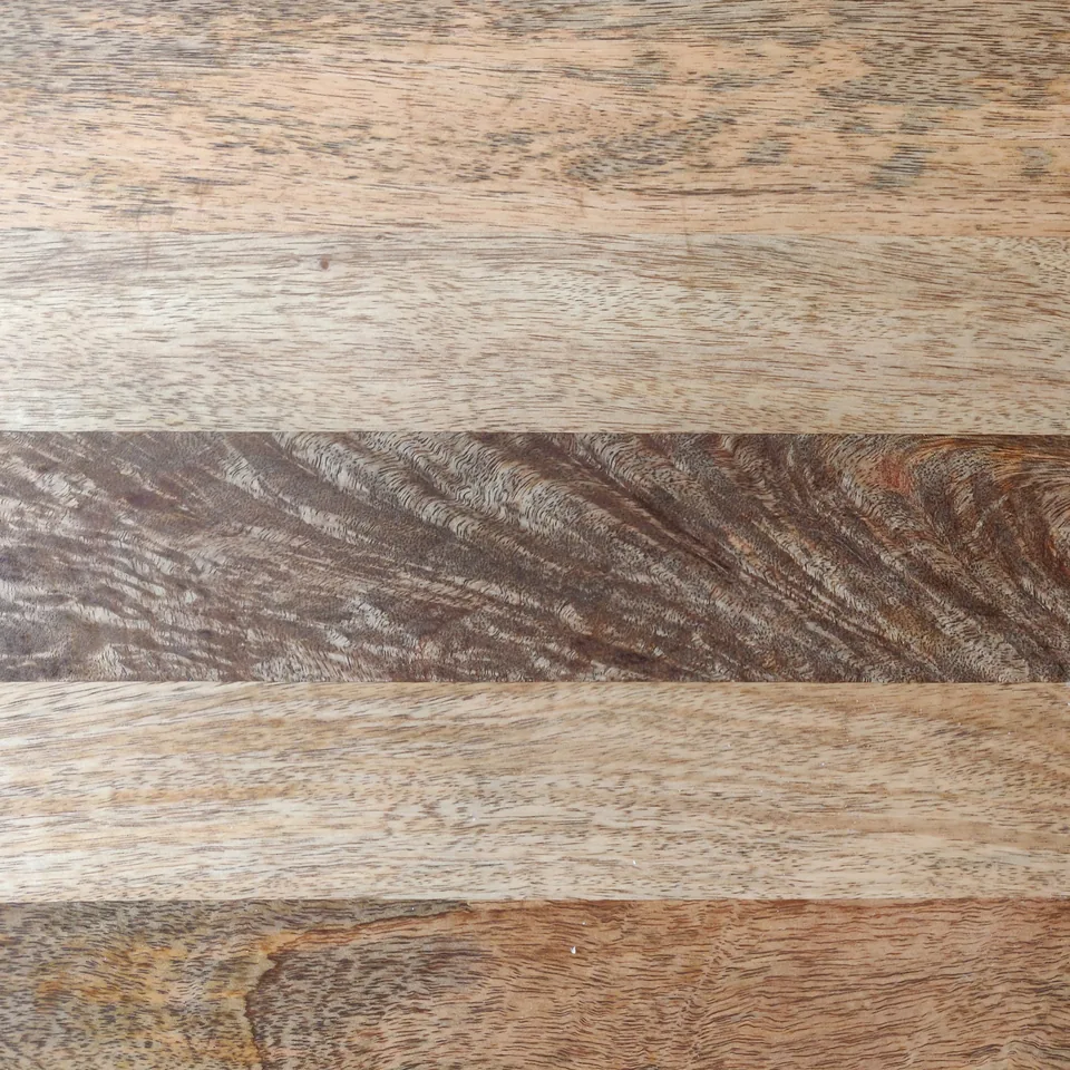 Mango wood — grain reference 2 — Karma Inc
